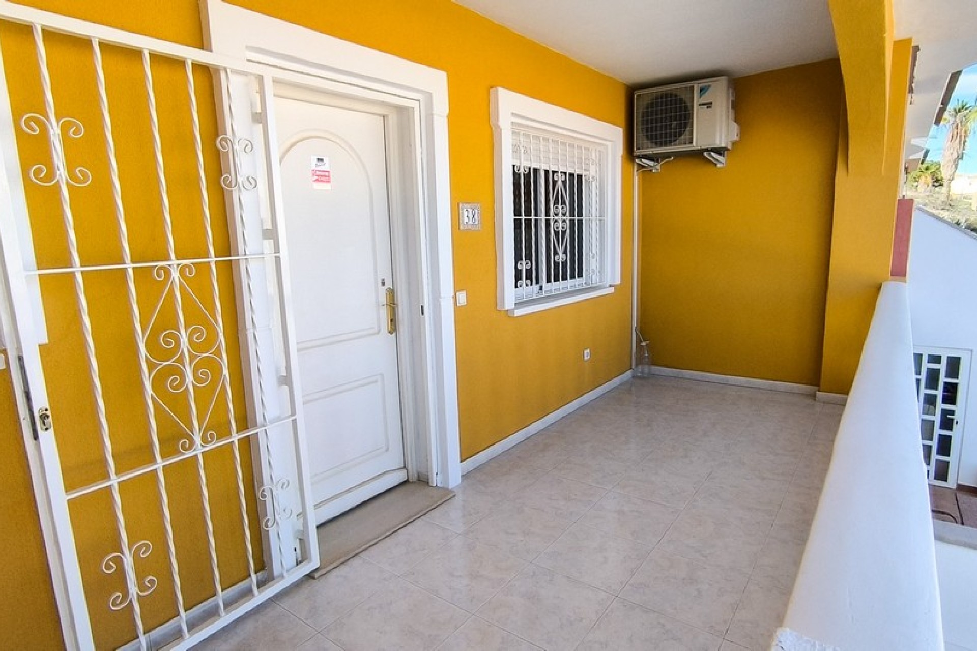 Resale - Townhouse - Ciudad Quesada - La Fiesta