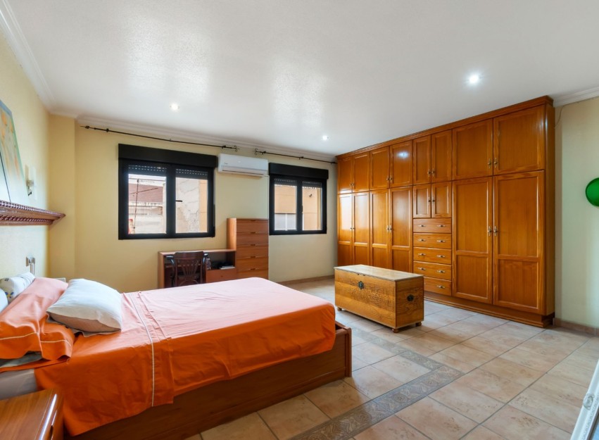 Resale - Townhouse - Ciudad Quesada