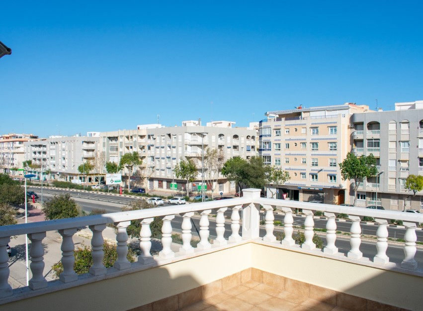 Resale - Townhouse - Guardamar del Segura - Urbanizaciones