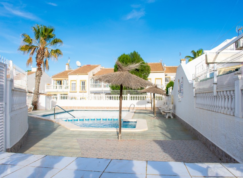 Resale - Townhouse - Guardamar del Segura - Urbanizaciones