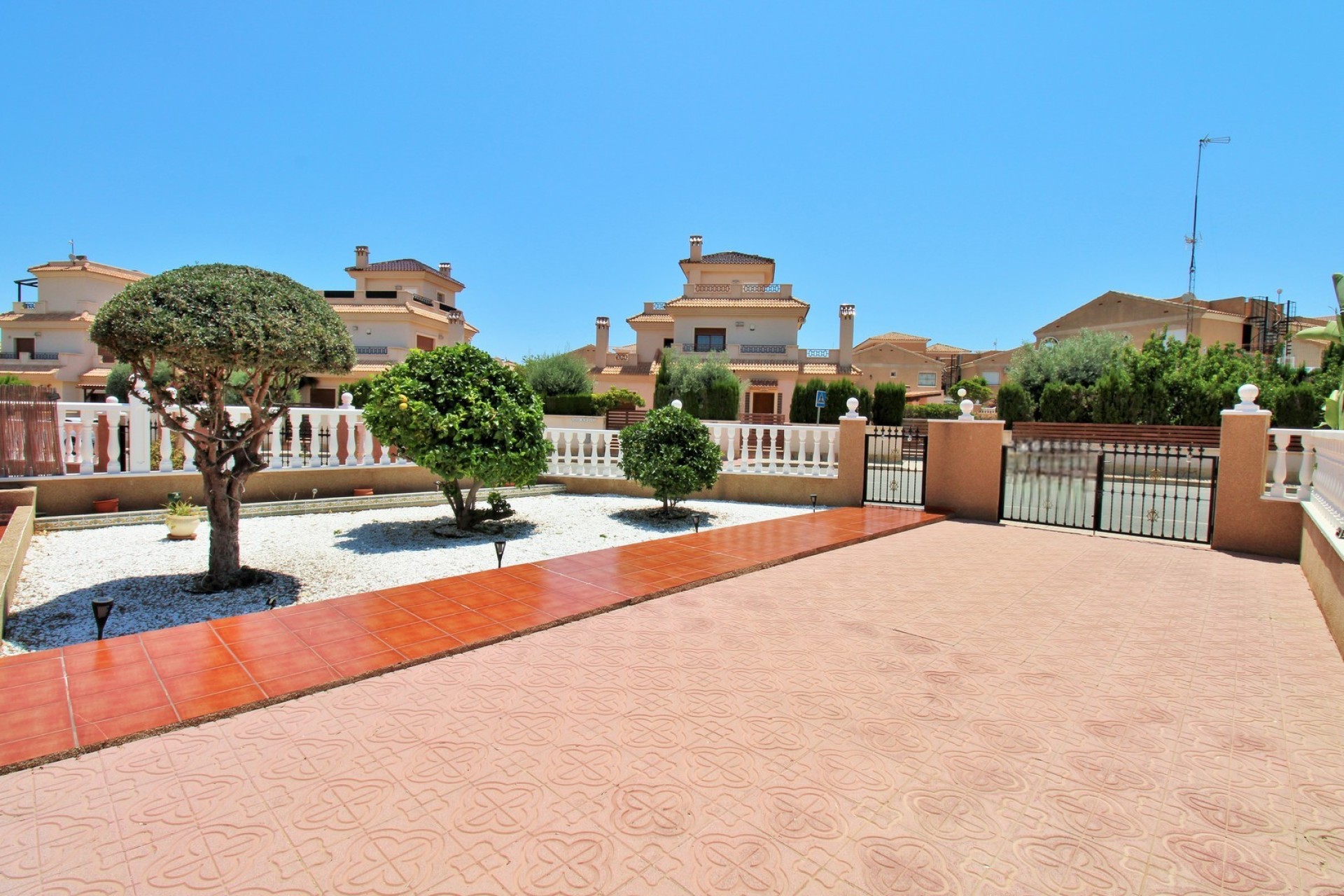 Resale - Townhouse - La Zenia