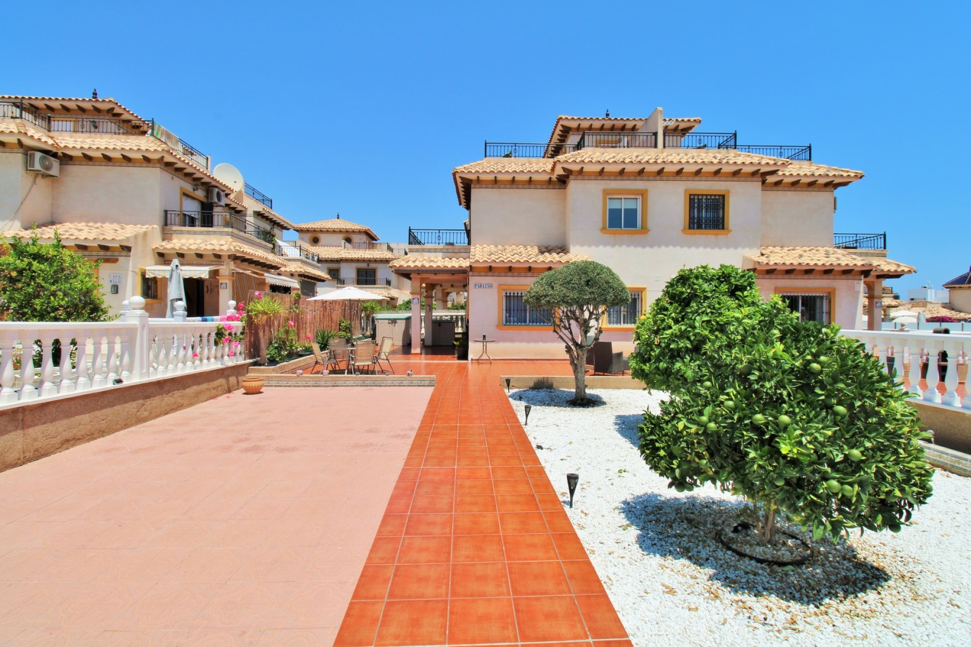 Resale - Townhouse - La Zenia