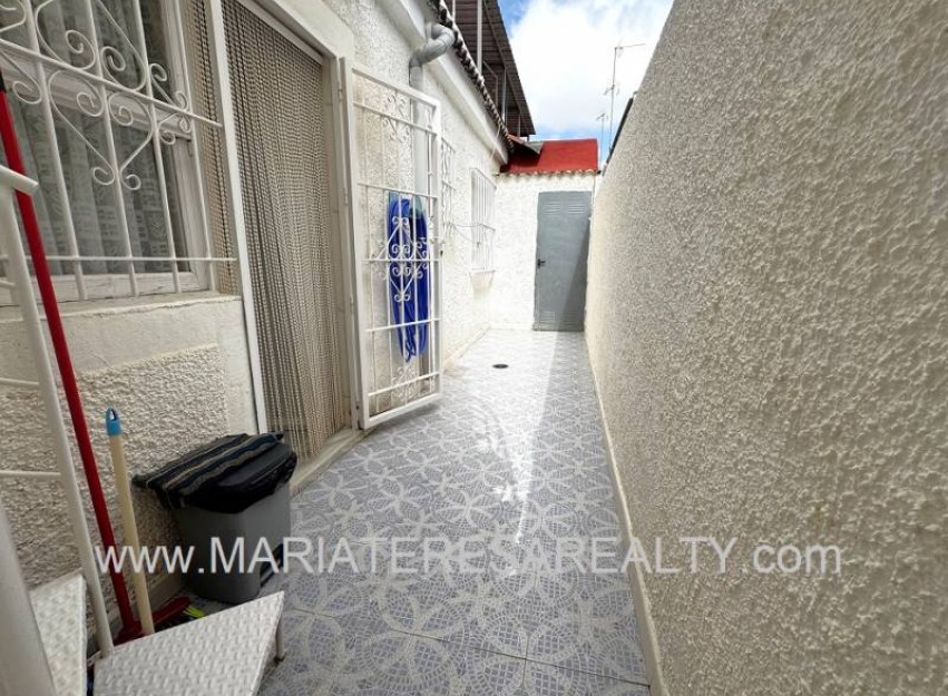 Resale - Townhouse - Los Narejos - Urb. Oasis