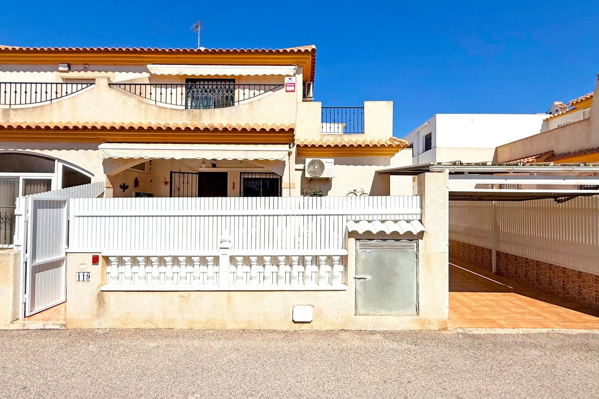 Resale - Townhouse - Orihuela Costa - Playa Flamenca