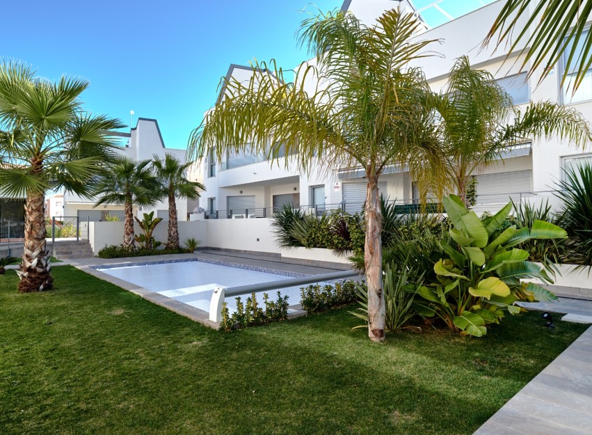 Resale - Townhouse - Torrevieja - El Acequión - Los Náufragos