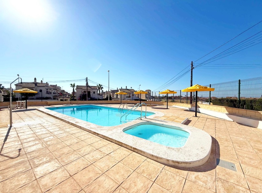 Resale - Townhouse - Torrevieja - La Mata