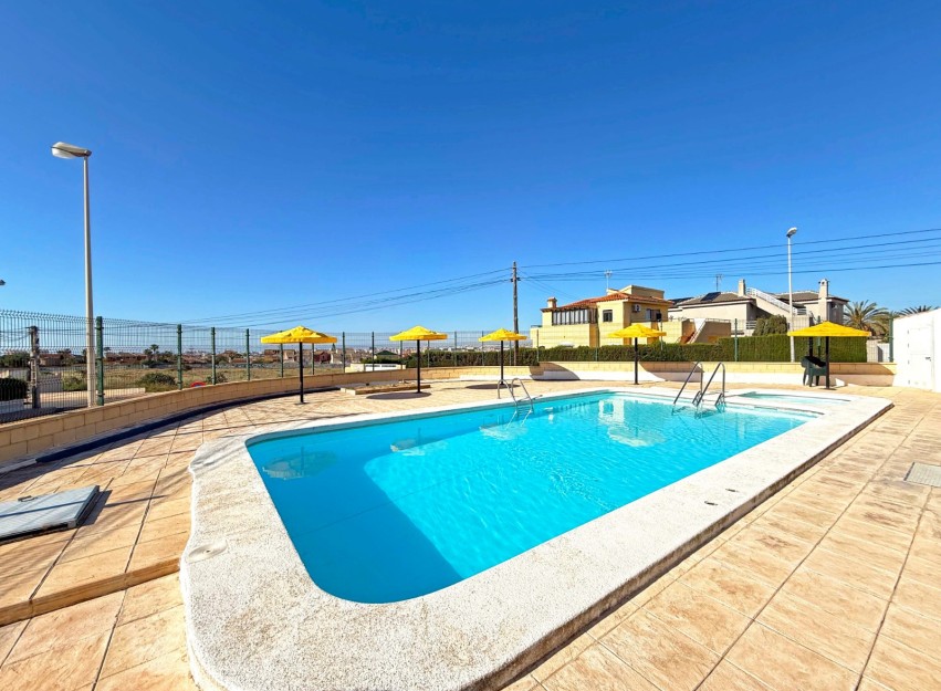 Resale - Townhouse - Torrevieja - La Mata