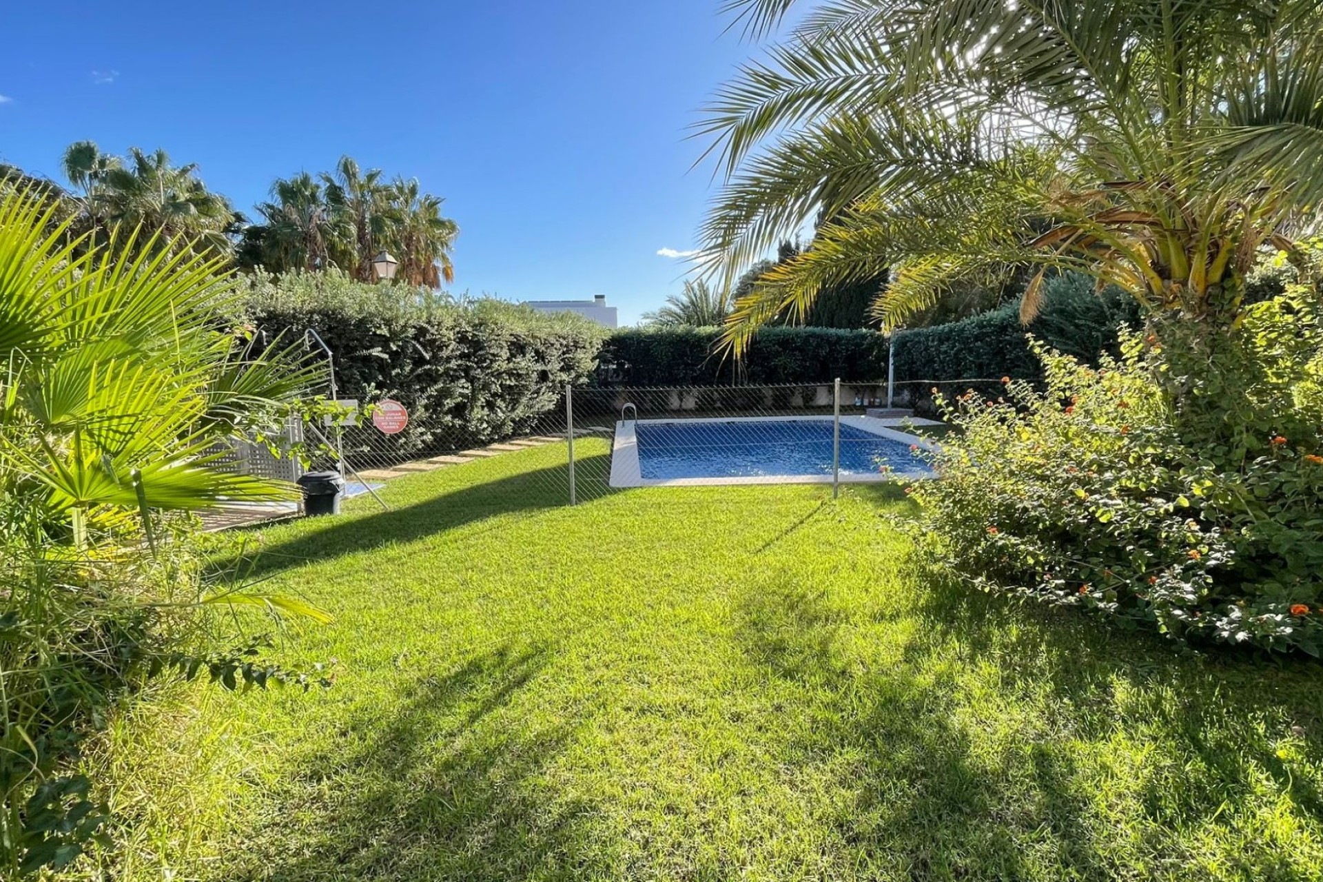 Resale - Townhouse - Torrevieja - Punta Prima