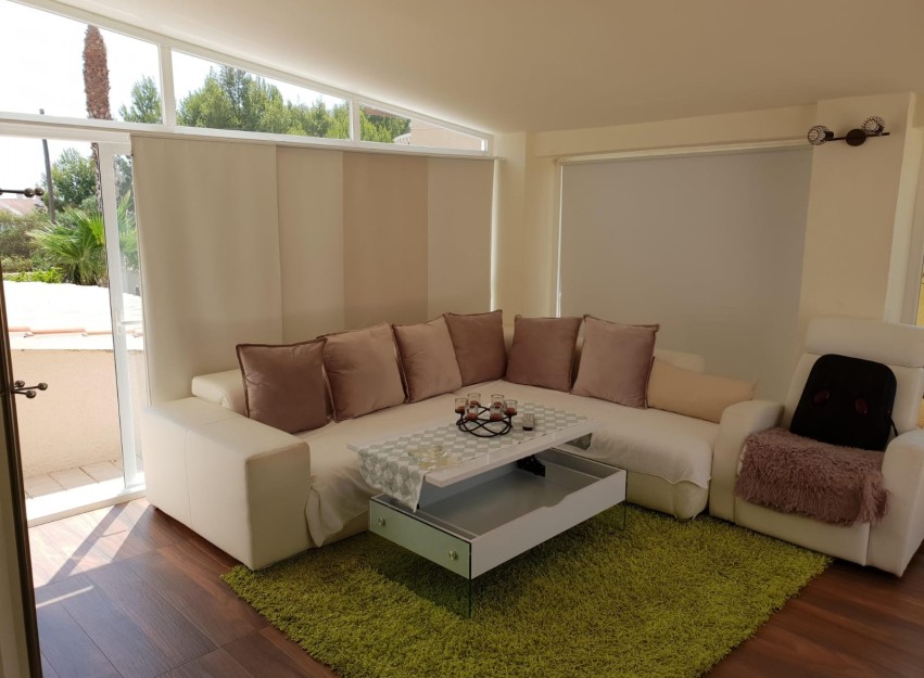 Resale - Villa - Alfas del Pí - Urbanizaciones