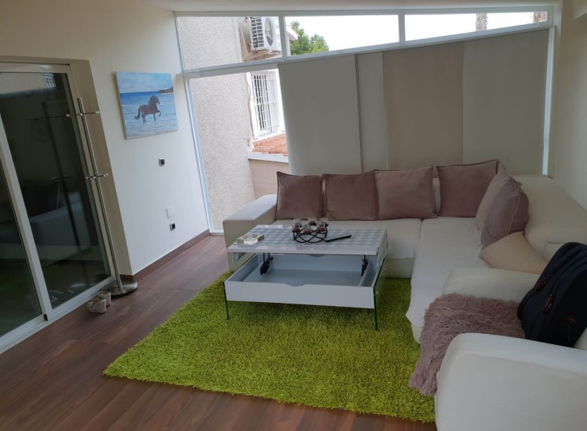 Resale - Villa - Alfas del Pí - Urbanizaciones