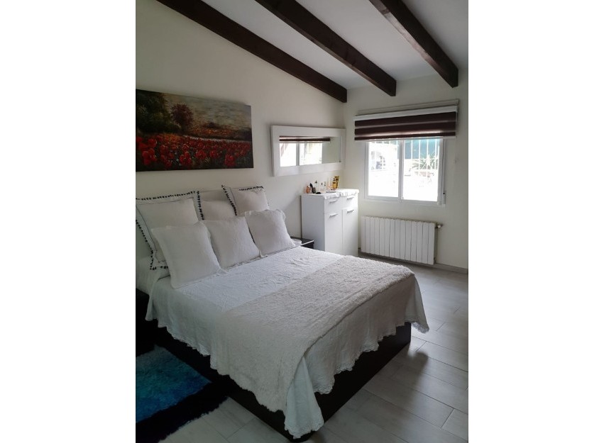 Resale - Villa - Alfas del Pí - Urbanizaciones