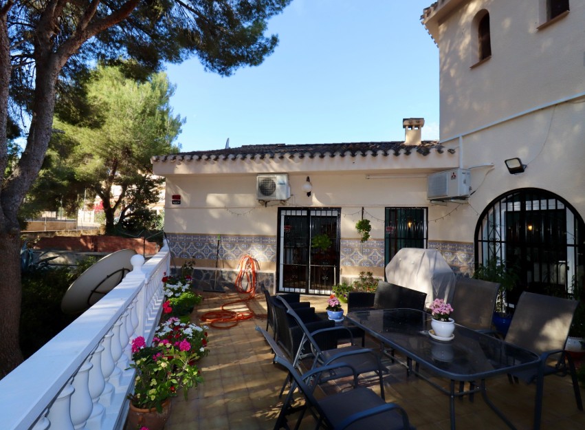 Resale - Villa - Algorfa - Castillo de montemar