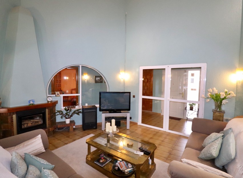Resale - Villa - Algorfa - Castillo de montemar