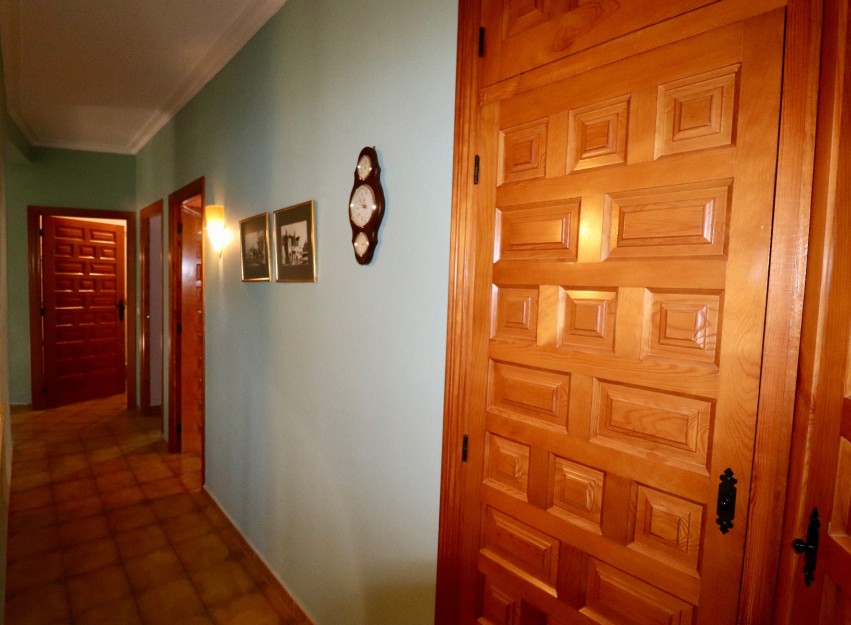 Resale - Villa - Algorfa - Castillo de montemar