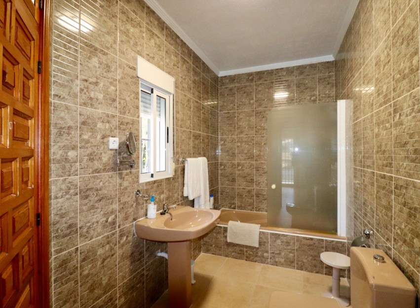 Resale - Villa - Algorfa - Castillo de montemar