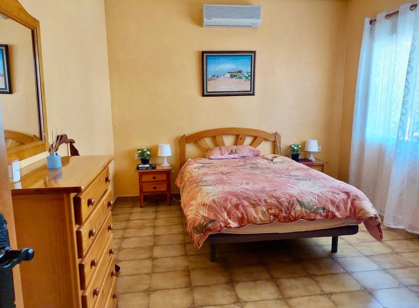 Resale - Villa - Algorfa - Castillo de montemar