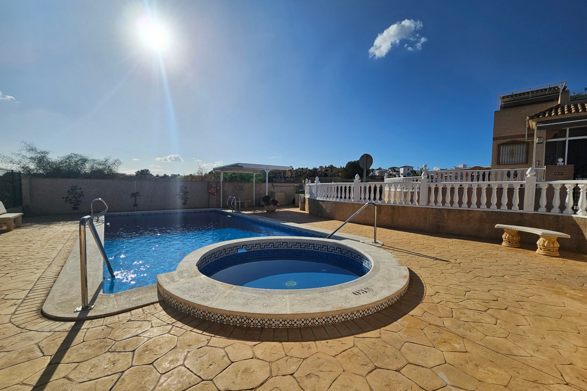 Resale - Villa - Algorfa - Montemar