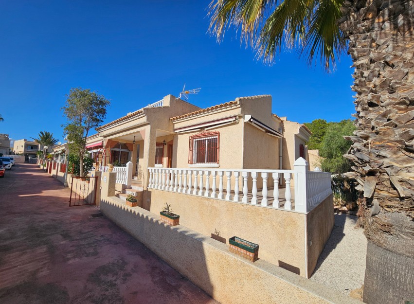 Resale - Villa - Algorfa - Montemar