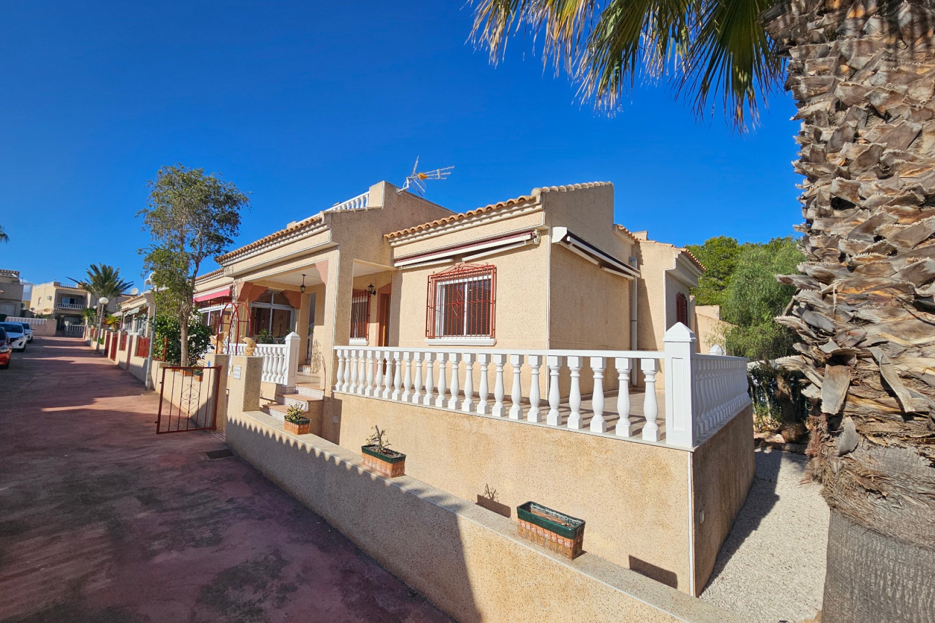 Resale - Villa - Algorfa - Montemar