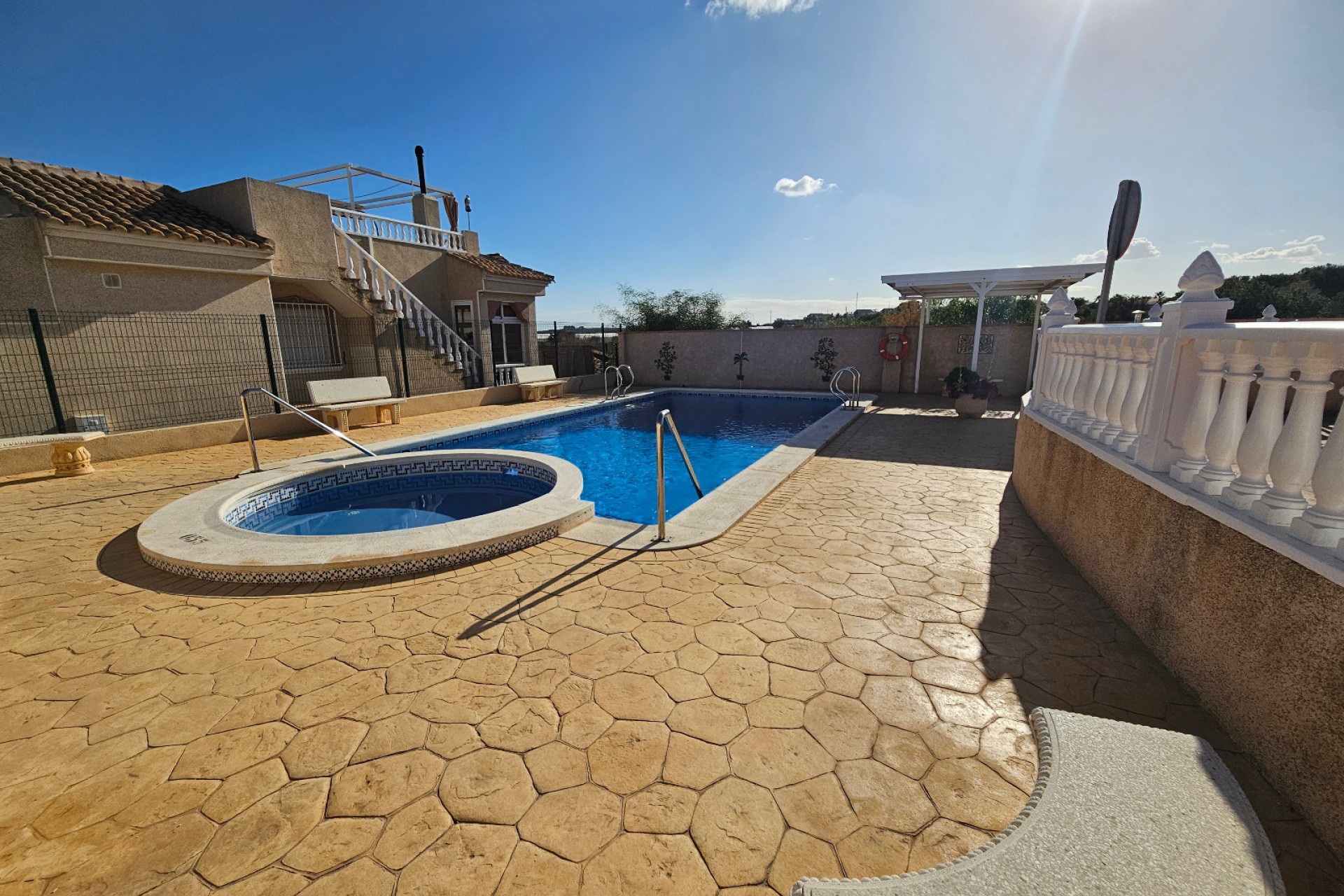 Resale - Villa - Algorfa - Montemar