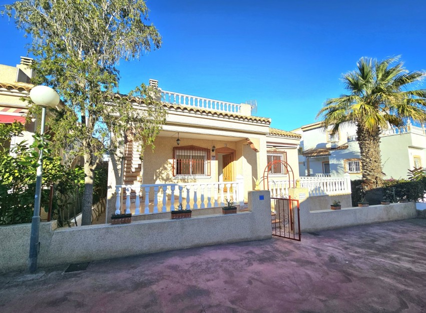 Resale - Villa - Algorfa - Montemar