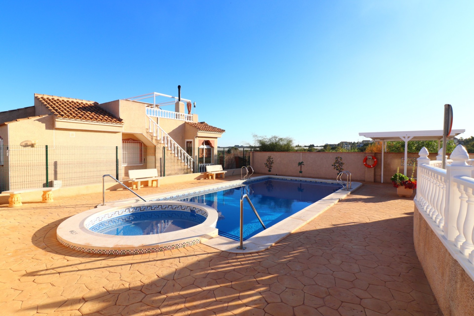 Resale - Villa - Algorfa - Montemar