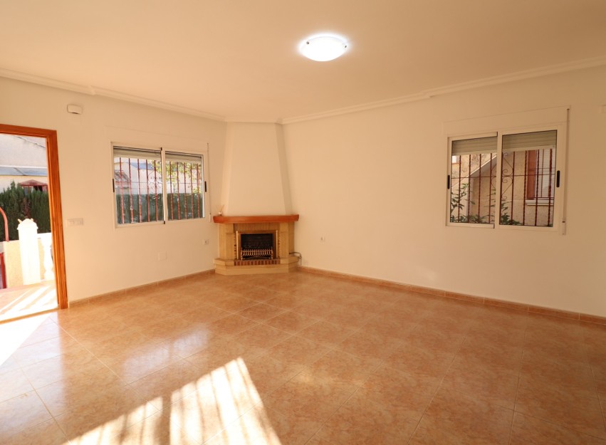 Resale - Villa - Algorfa - Montemar