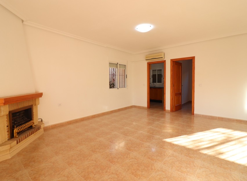 Resale - Villa - Algorfa - Montemar