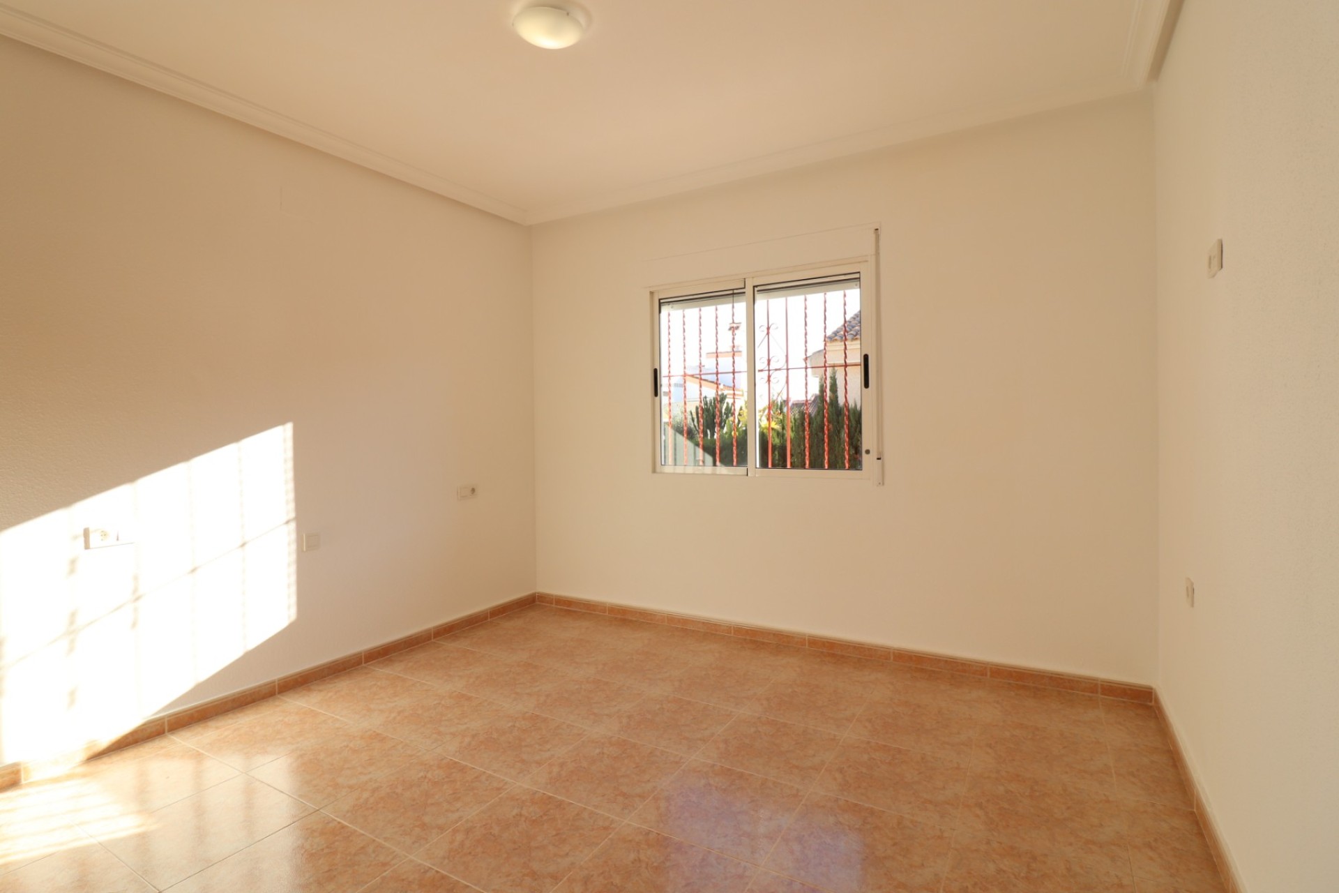Resale - Villa - Algorfa - Montemar