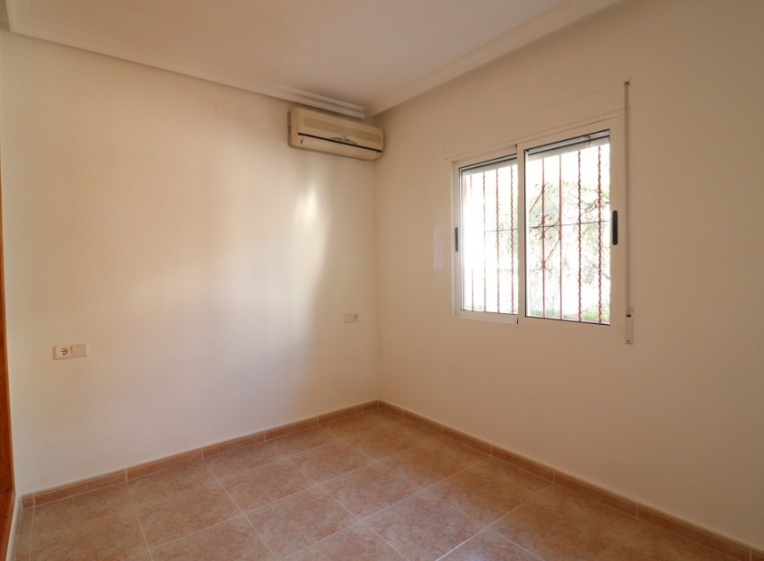 Resale - Villa - Algorfa - Montemar
