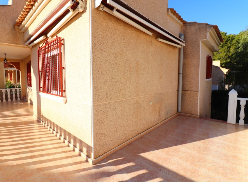 Resale - Villa - Algorfa - Montemar