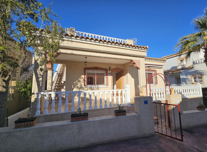 Resale - Villa - Algorfa - Montemar