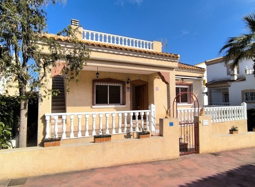Resale - Villa - Algorfa - Montemar