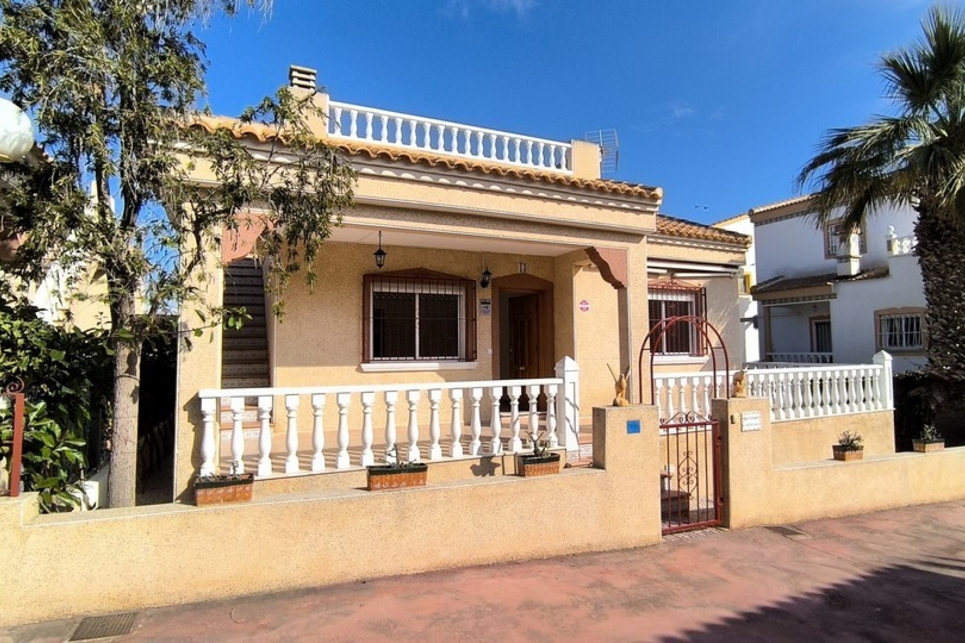 Resale - Villa - Algorfa - Montemar