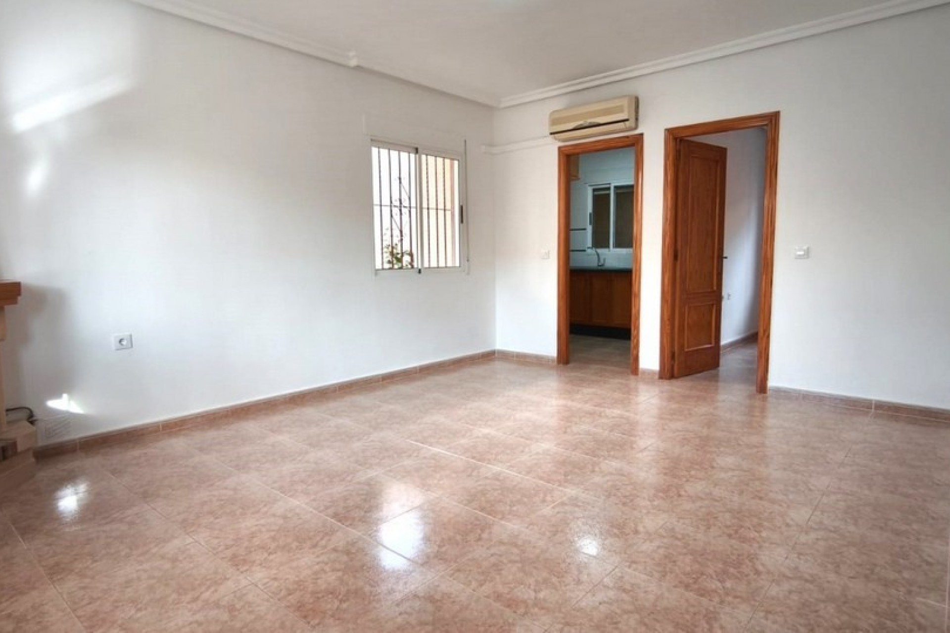 Resale - Villa - Algorfa - Montemar