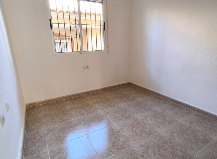 Resale - Villa - Algorfa - Montemar