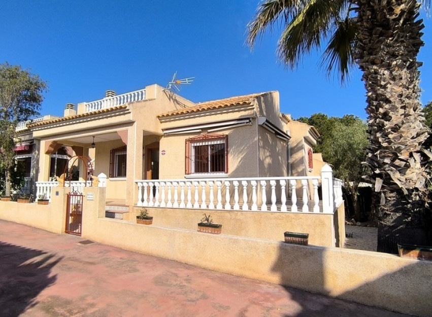 Resale - Villa - Algorfa - Montemar