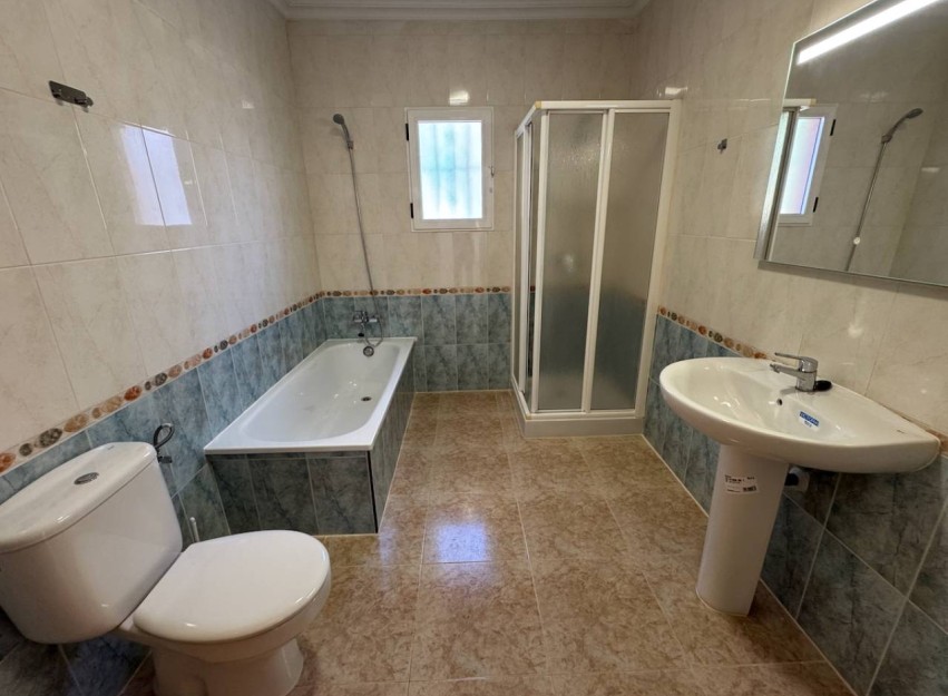 Resale - Villa - Algorfa - Montemar