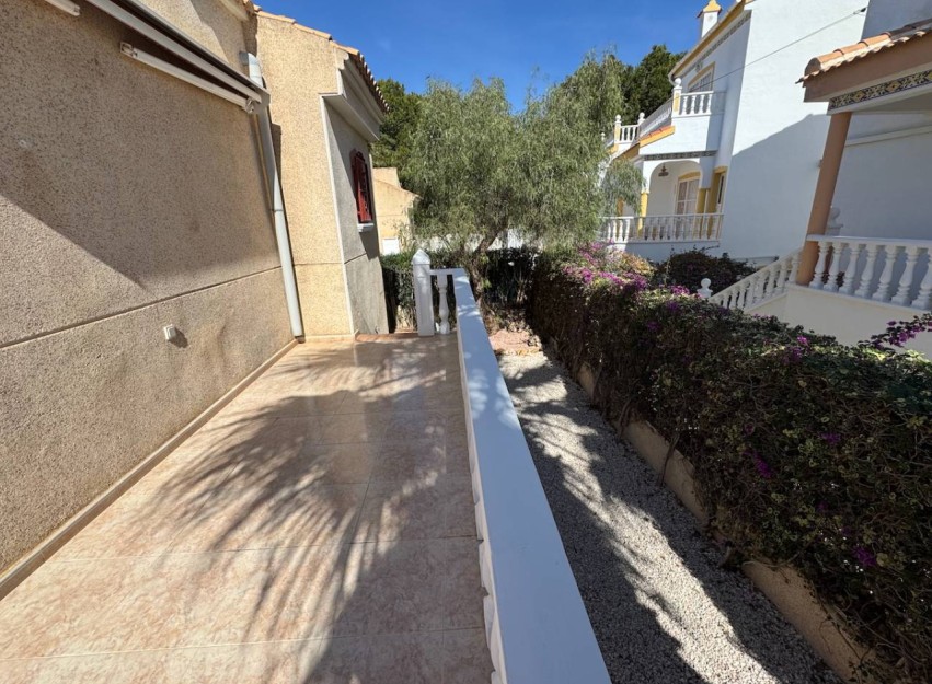 Resale - Villa - Algorfa - Montemar