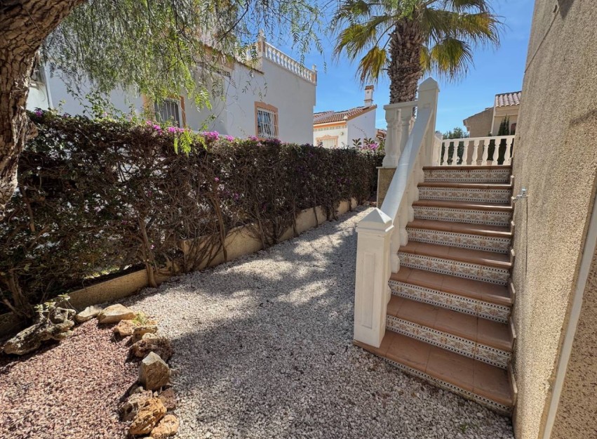 Resale - Villa - Algorfa - Montemar