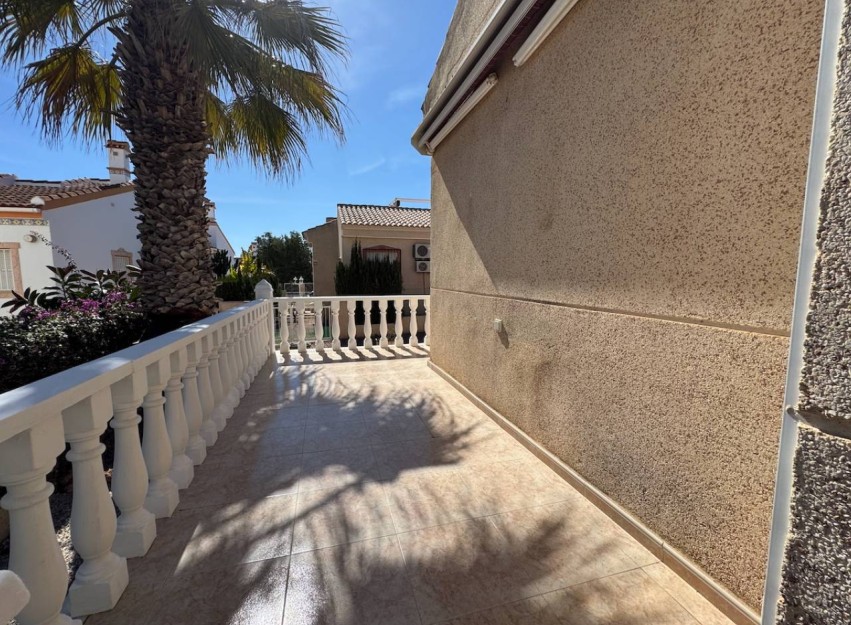 Resale - Villa - Algorfa - Montemar