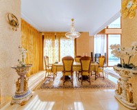 Resale - Villa - Altea