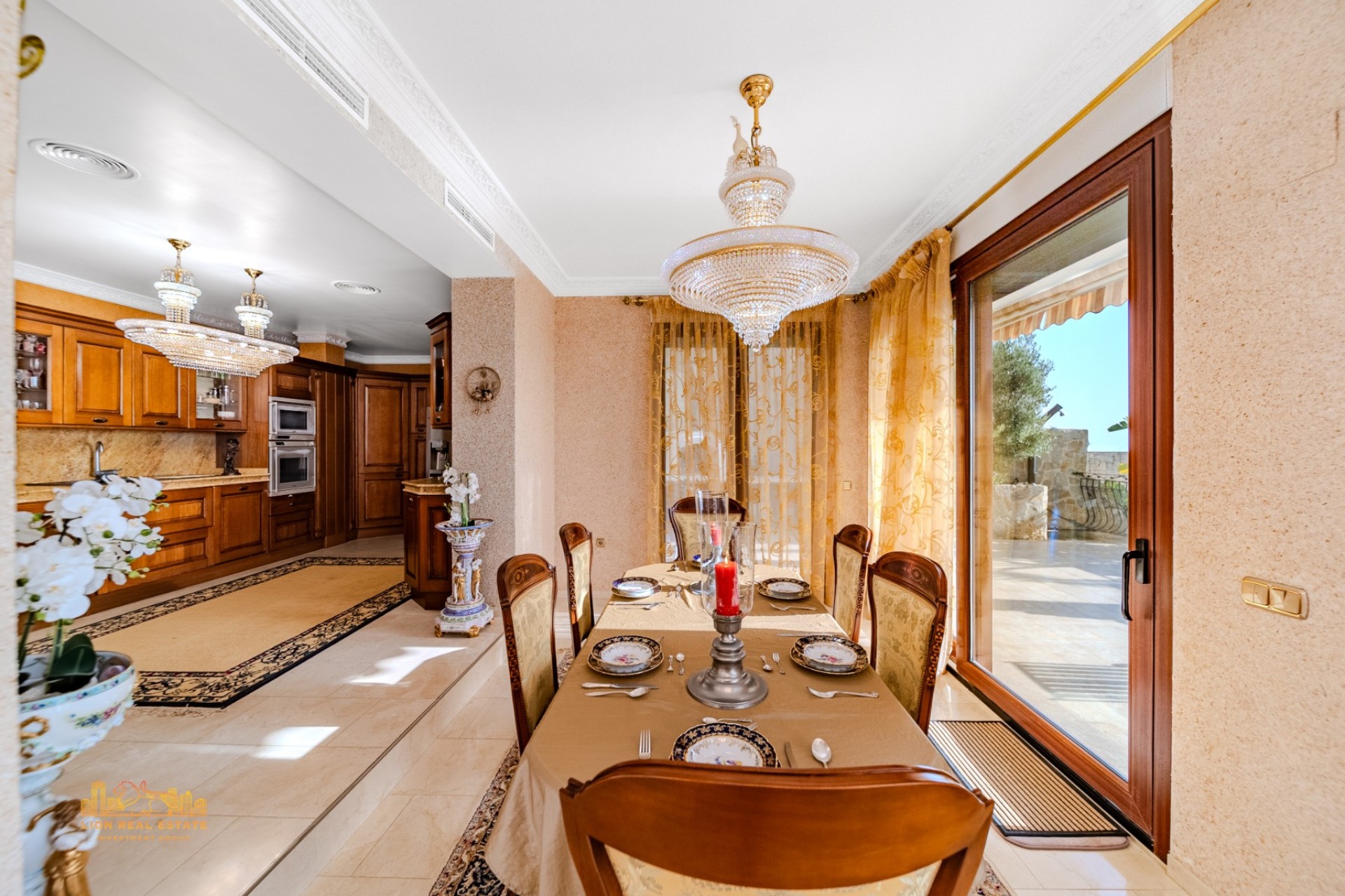 Resale - Villa - Altea