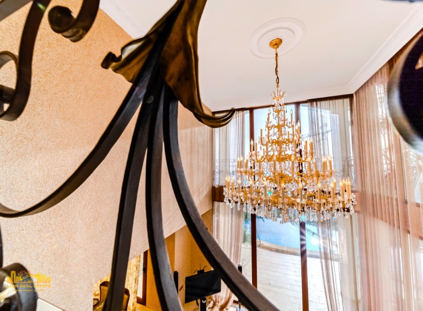 Resale - Villa - Altea