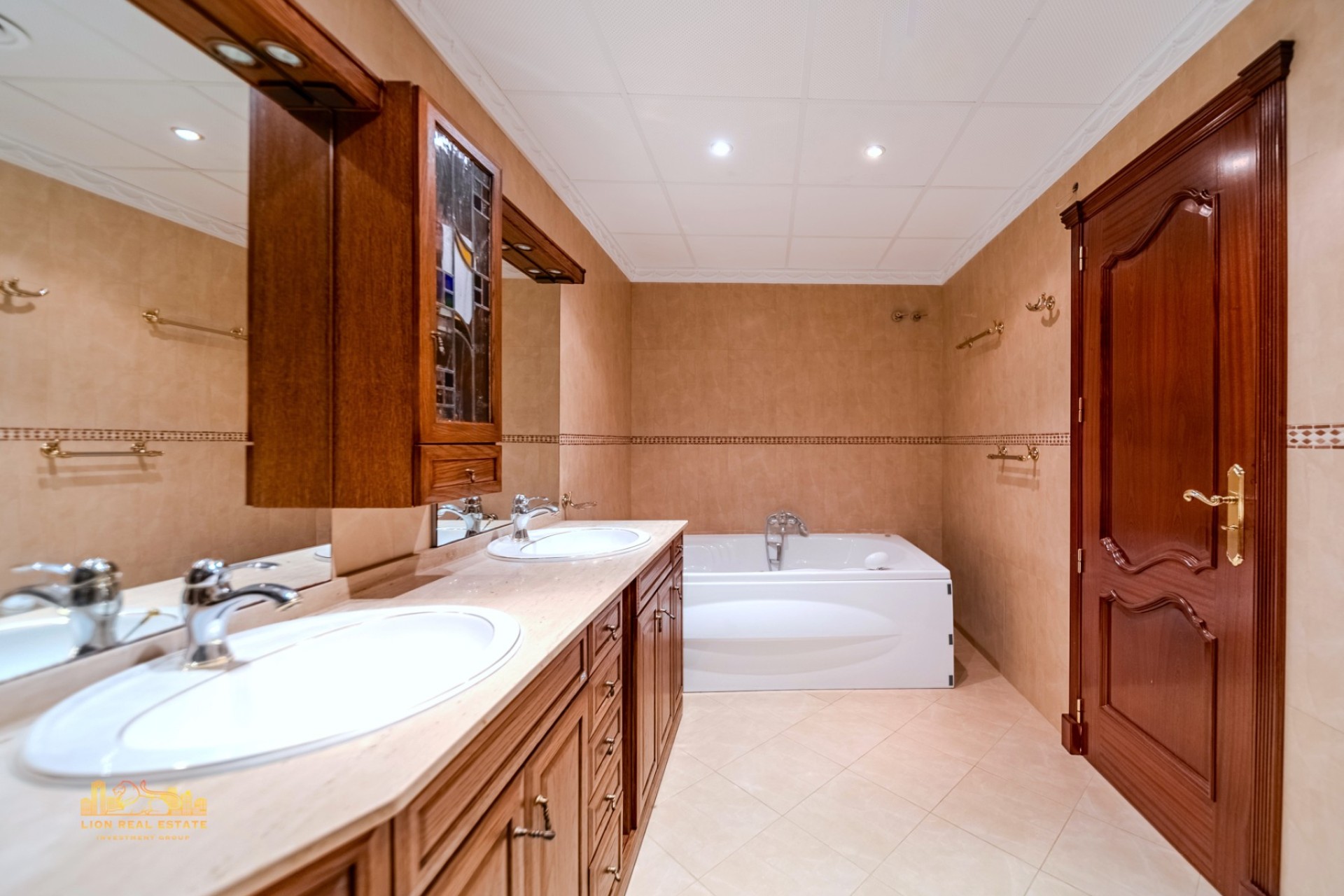 Resale - Villa - Altea