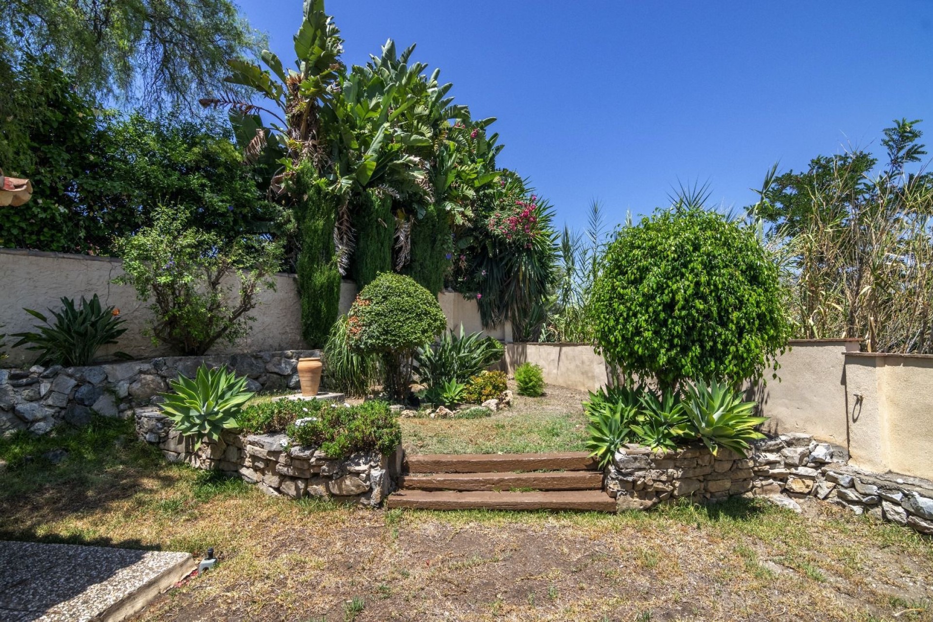 Resale - Villa - Benahavis - La Quinta