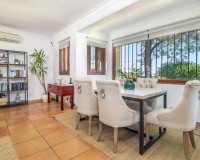 Resale - Villa - Benahavis - La Quinta