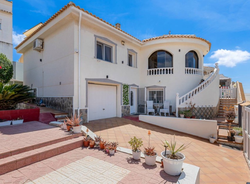 Resale - Villa - Benijofar