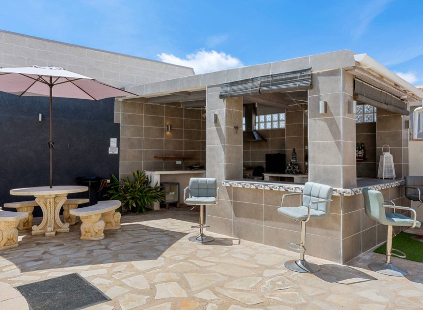 Resale - Villa - Benijofar