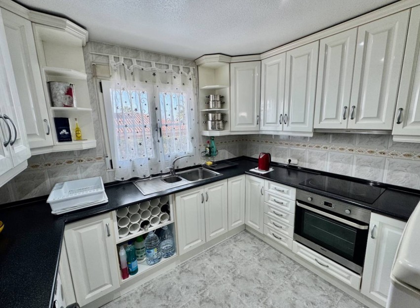 Resale - Villa - Benijofar